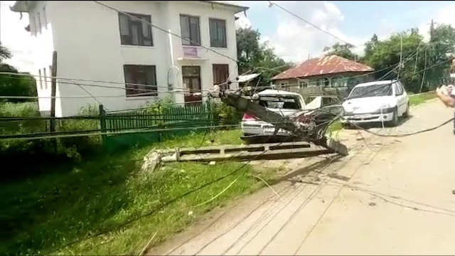 Accident rutier grav, în Dâmbovița. La volan era un șofer în vârstă de 14 ani