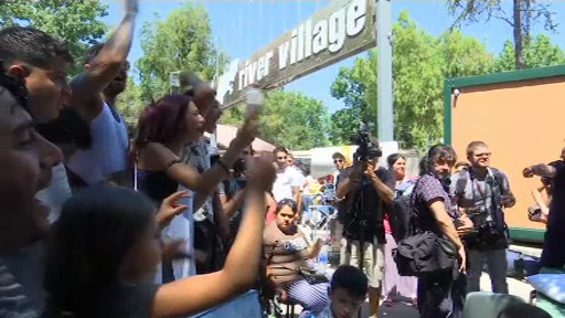 400 de romi, evacuați dintr-o tabără din Italia. Unii dintre ei au spus că se întorc în România