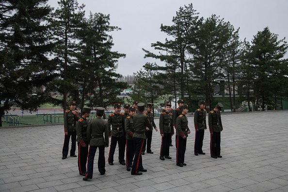 scoala militara coreea de nord - 10