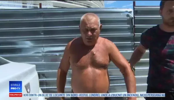 Fratele unui primar din Gorj spune că a fost agresat cu toporul de un vecin