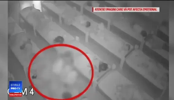 Motivul pentru care îngrijitoarea de la creșă a bruscat un copil. Cum s-a apărat în fața anchetatorilor
