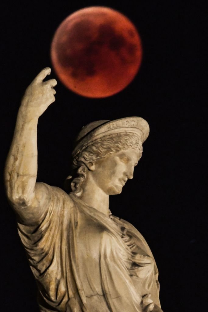 Eclipsa de luna 27 iulie 2018