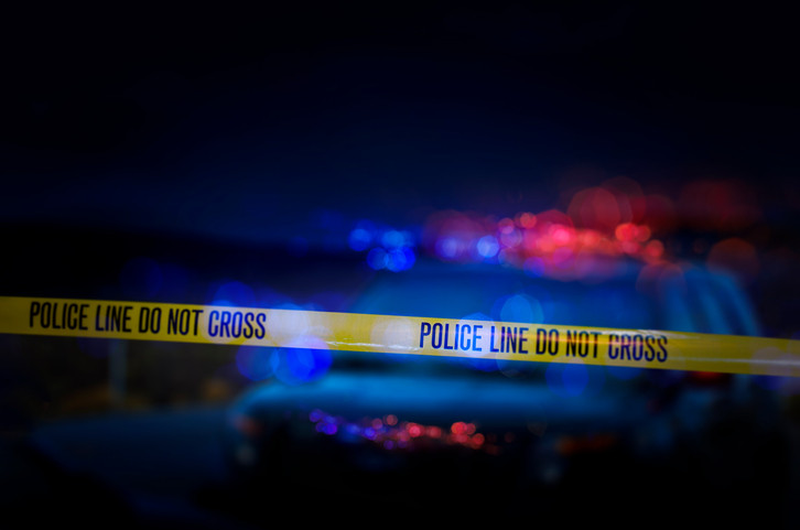 Atac armat în SUA: 3 morți și 7 răniți. Doi bărbați au tras la întâmplare