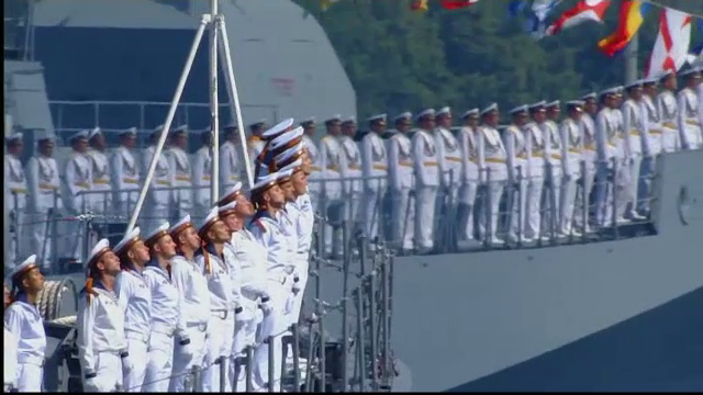 Show naval de Ziua Marinei, în Rusia. Putin a trecut în revistă 40 de nave de război