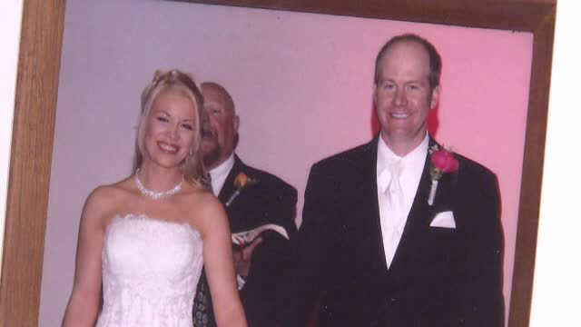 A obţinut daune de 9 milioane de dolari de la amantul soţiei sale pentru că i-a distrus căsnicia