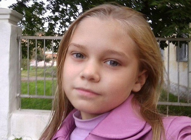 O fetiță de 14 ani a murit, după ce mama i-a interzis să mai mănânce pe motiv că este bolnavă