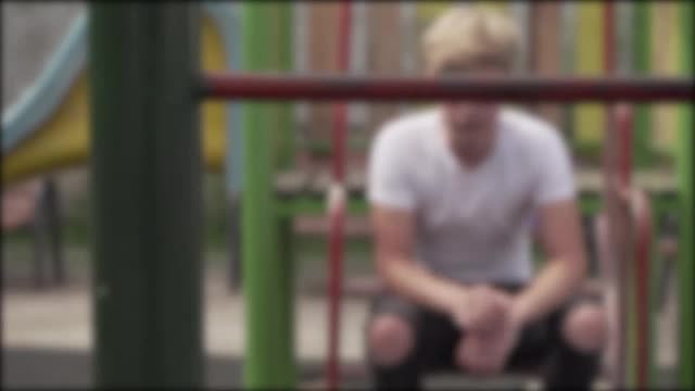 Un angajat al M.A.I. este acuzat că ar fi bătut cu bestialitate un copil de 14 ani