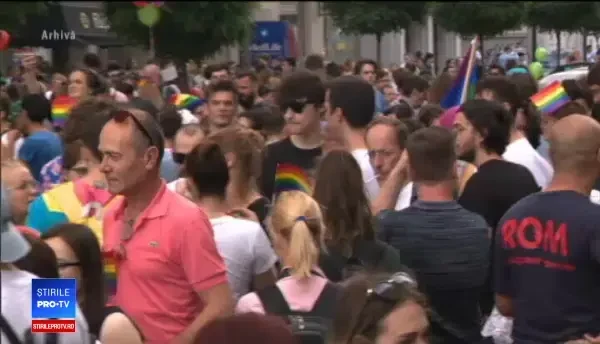 Partenerii de același sex și-ar putea oficializa relația la starea civilă. Proiectul e în dezbatere