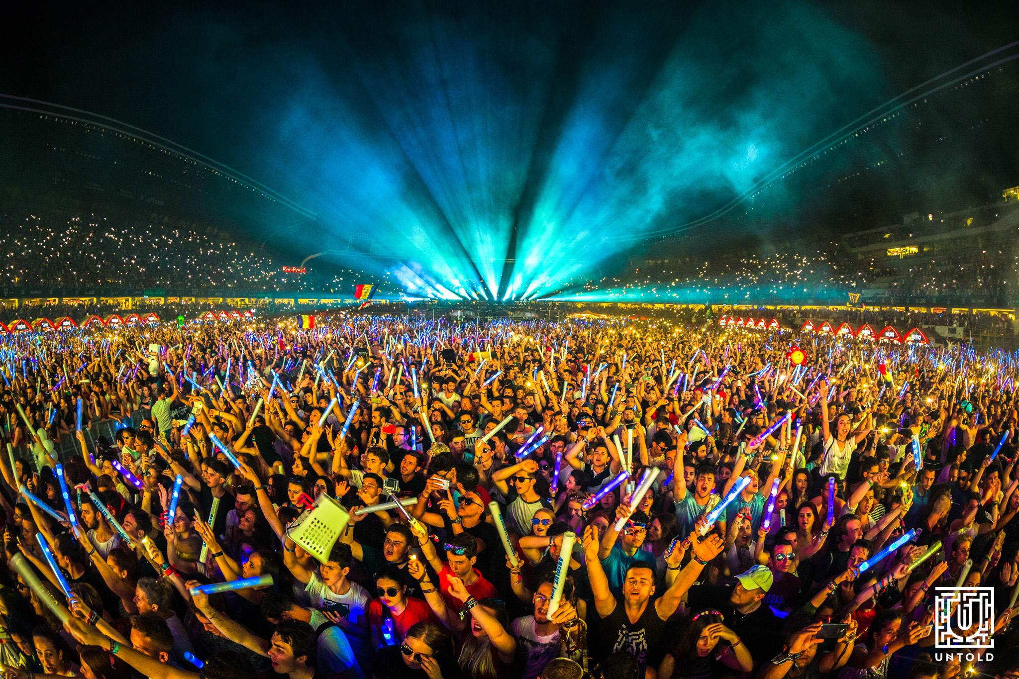 A început marea distractie UNTOLD. 300.000 de oameni, în cele 4 zile şi 4 nopţi de concerte
