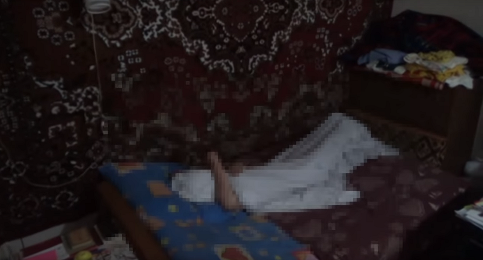 Un avocat din Moldova, suspectat că ar fi ţinut în casă o sclavă sexuală de 15 ani