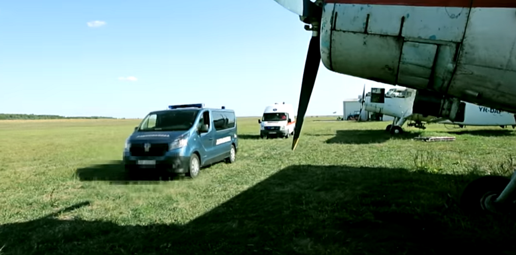 jandarmi in clipul lui Dani Mocanu