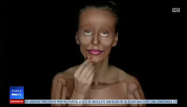 Tânăra care creează iluzii optice cu propriul trup. Cum reușește