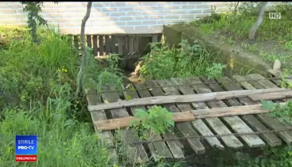 Misterul unui cadavru găsit lângă un sat din Argeş