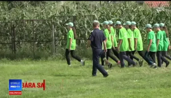 Zeci de elevi din Botoşani au parte, timp de o săptămână, de o tabără inedită