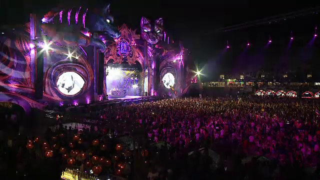 Untold 2018. Zeci de mii de spectatori au dansat până în zori, în prima zi a festivalului