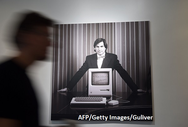 Lumea Apple de un trilion $. Dintr-un garaj s-a transformat în cea mai valoroasă companie