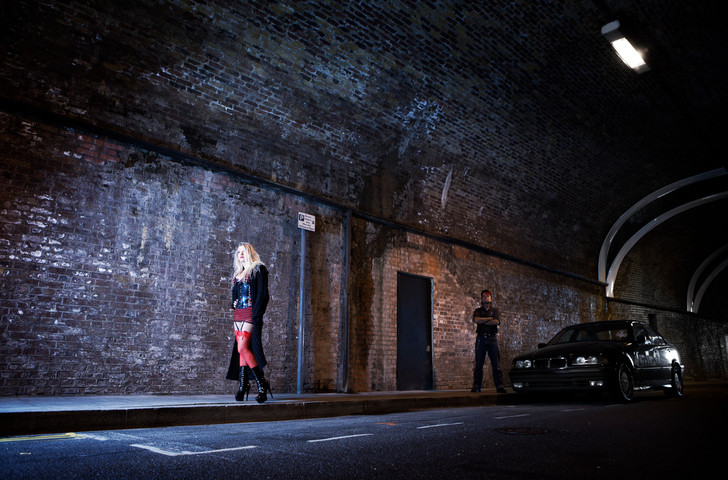 Șapte persoane arestate pentru proxenetism. Metoda prin care își racolau victimele