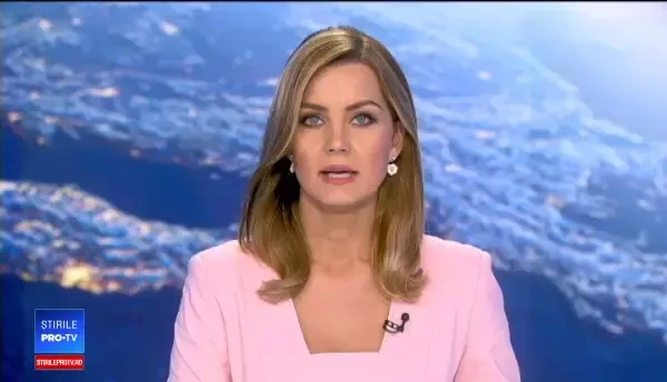 Alertă în Iași. O clădire monument istoric a luat foc din cauza unor oameni ai străzii