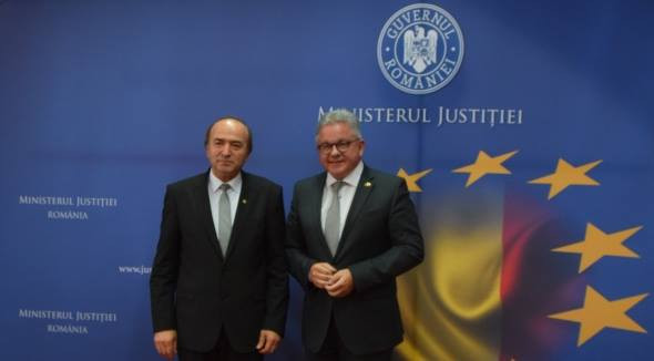 Tudorel Toader îl contrazice pe Guido Wolf: ”Nu s-a discutat nimic despre DNA”