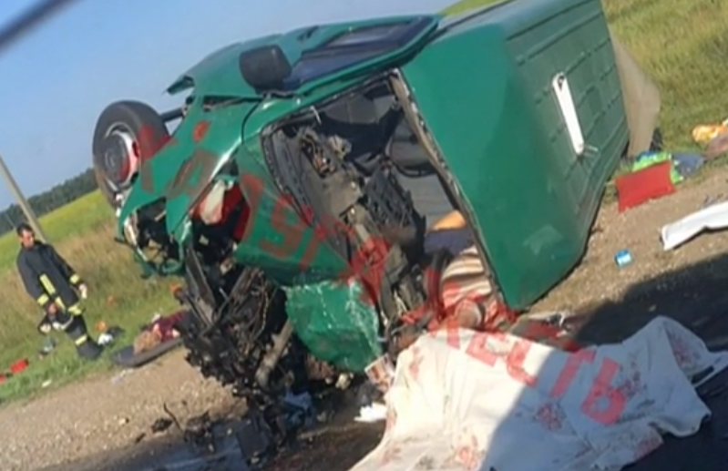 Accident grav pe o șosea din Rusia. Șase moldoveni și-au pierdut viața