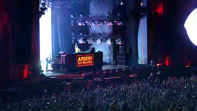 UNTOLD 2018. Armin van Buuren a mixat peste 7 ore, în ultima zi de festival. ”Iubesc țara asta!”