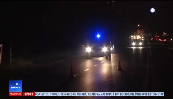 Taxi implicat într-un accident violent în Timișoara. Șoferul și pasagera au rămas încarcerați