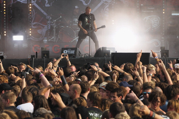 Doi bărbați au fugit de la azilul de bătrâni pentru a participa la un festival de heavy metal