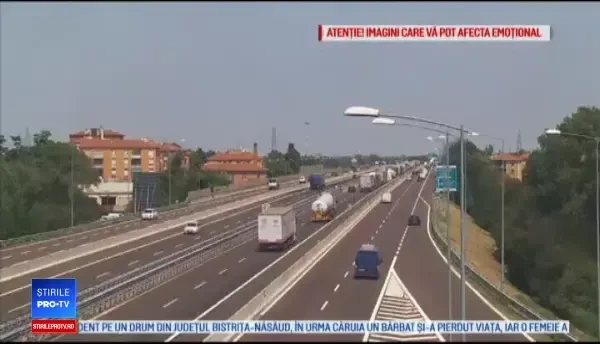 O cameră de supraveghere a poliţiei a surprins momentul teribilului accident din Italia