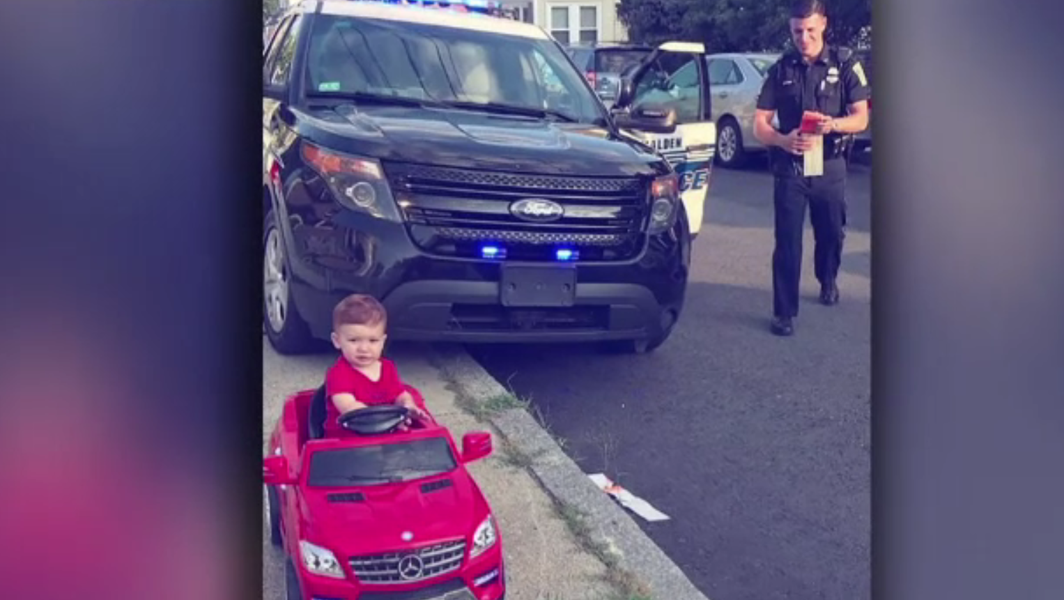 Copil de un an, ”amendat” de poliția rutieră. Cum s-a întâmplat totul