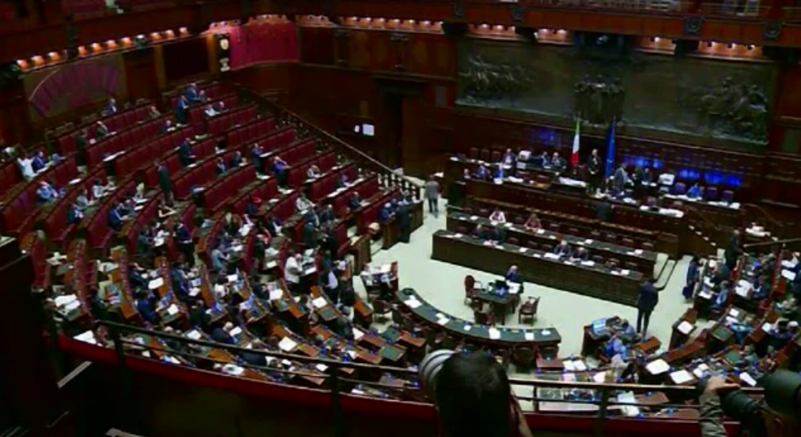 Legea care îi obligă pe părinți să-și vaccineze copiii, suspendată pentru un an în Italia