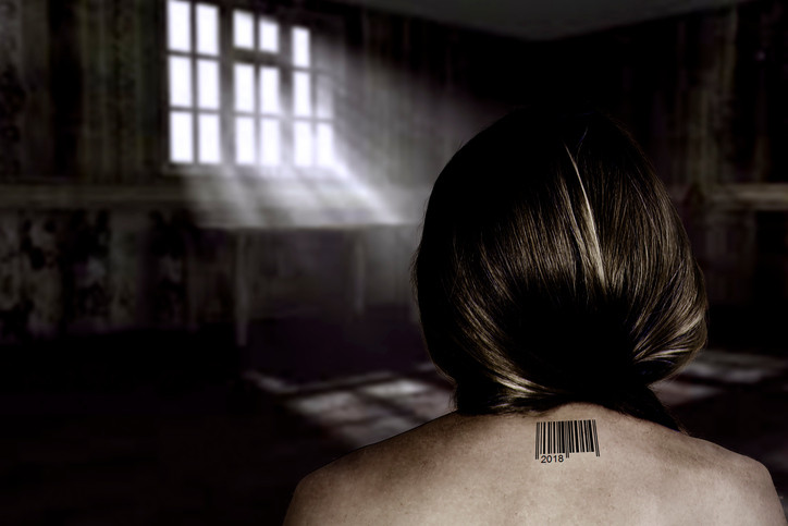 Infernul prin care a trecut o româncă. Răpită pe stradă în Londra și transformată în sclavă sexuală