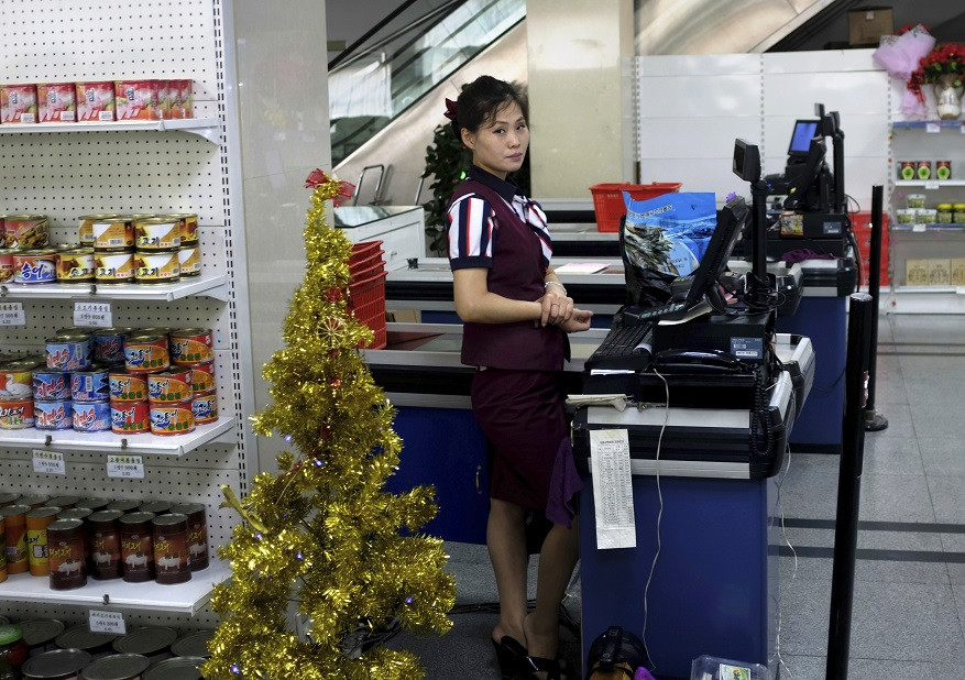 Nord-coreenii, puşi să plătească „impozit de loialitate” regimului. „Nu mai avem cu ce să ne hrănim familia"