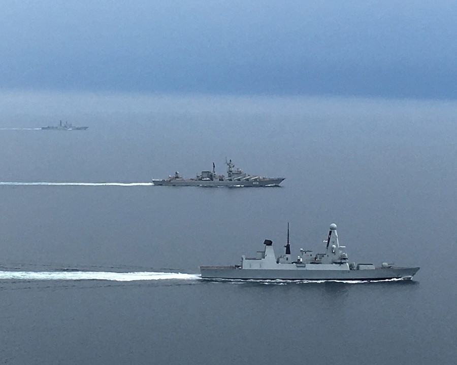 Nave de război ruseşti, escortate în Canalul Mânecii de flota britanică. Ce destinaţie au