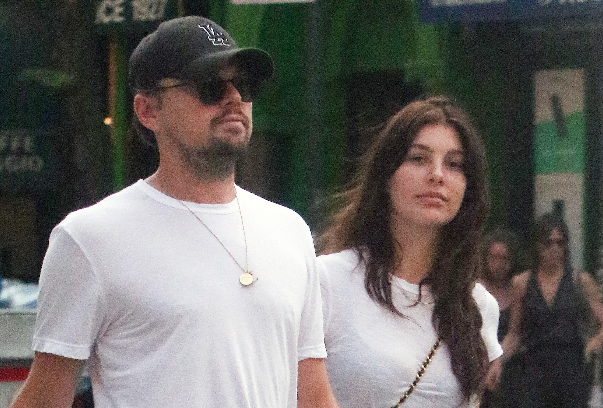 Fotografii exclusive cu Leonardo DiCaprio și iubita de 21 de ani. Momentele surprinse în mare