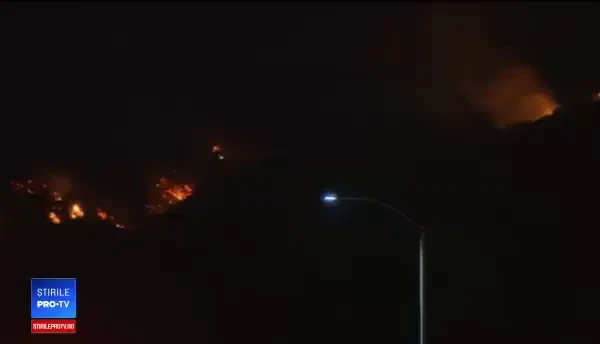 Incendii devastatoare în California. De ce se tem pompierii că nu le vor stinge până în septembrie