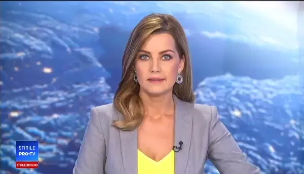 Coliziune violentă între un microbuz de marfă şi un autoturism, în Arad: un mort și 5 răniți