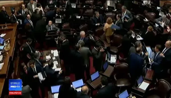 Senatul din Argentina a respins legalizarea avortului până la 14 săptămâni