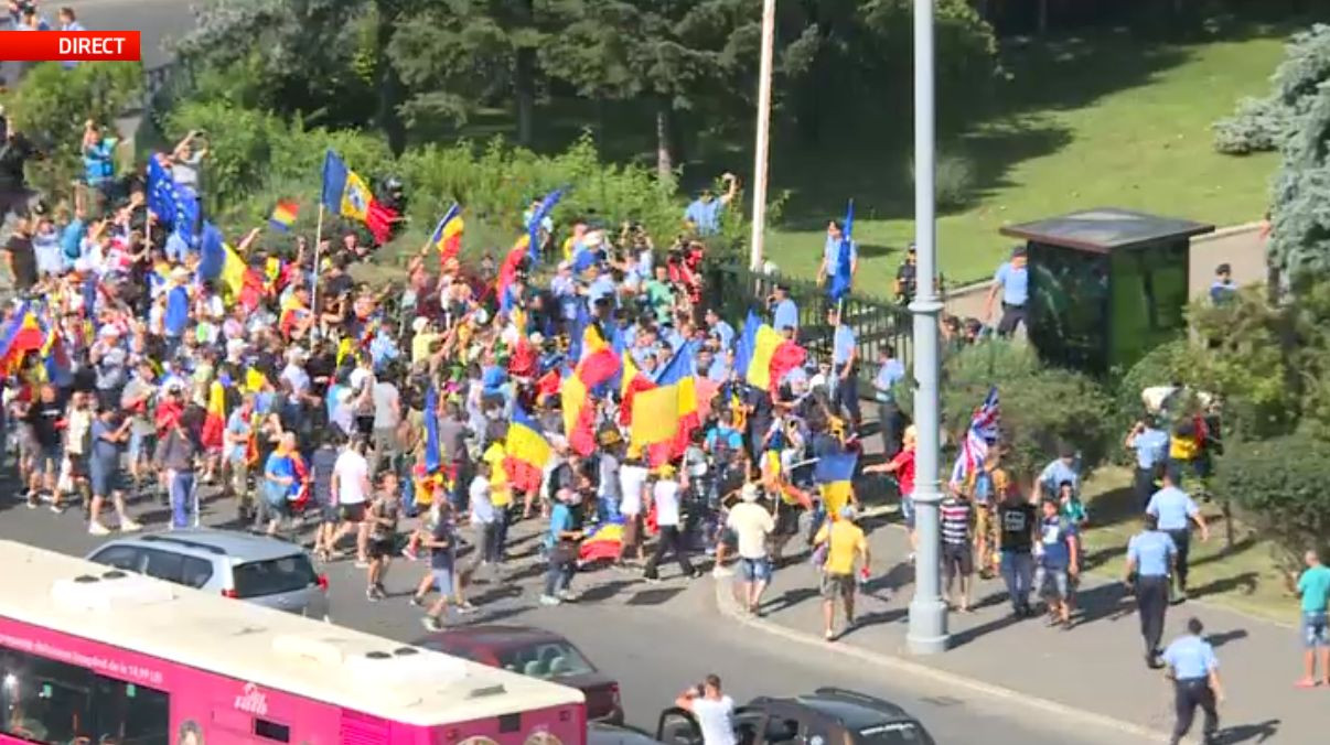 jandarmi piata victoriei