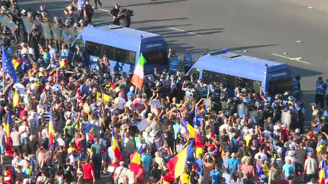 Proteste piata victoriei, 10 august