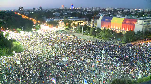 Proteste in Piata Victoriei
