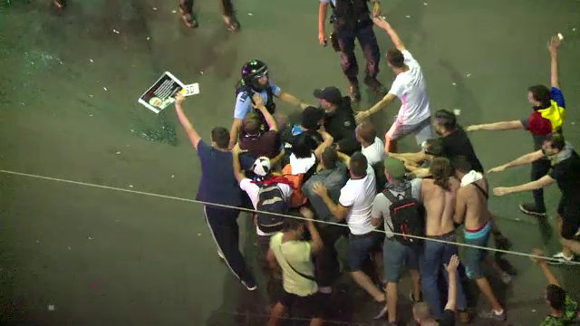 Violente in Piata Victoriei