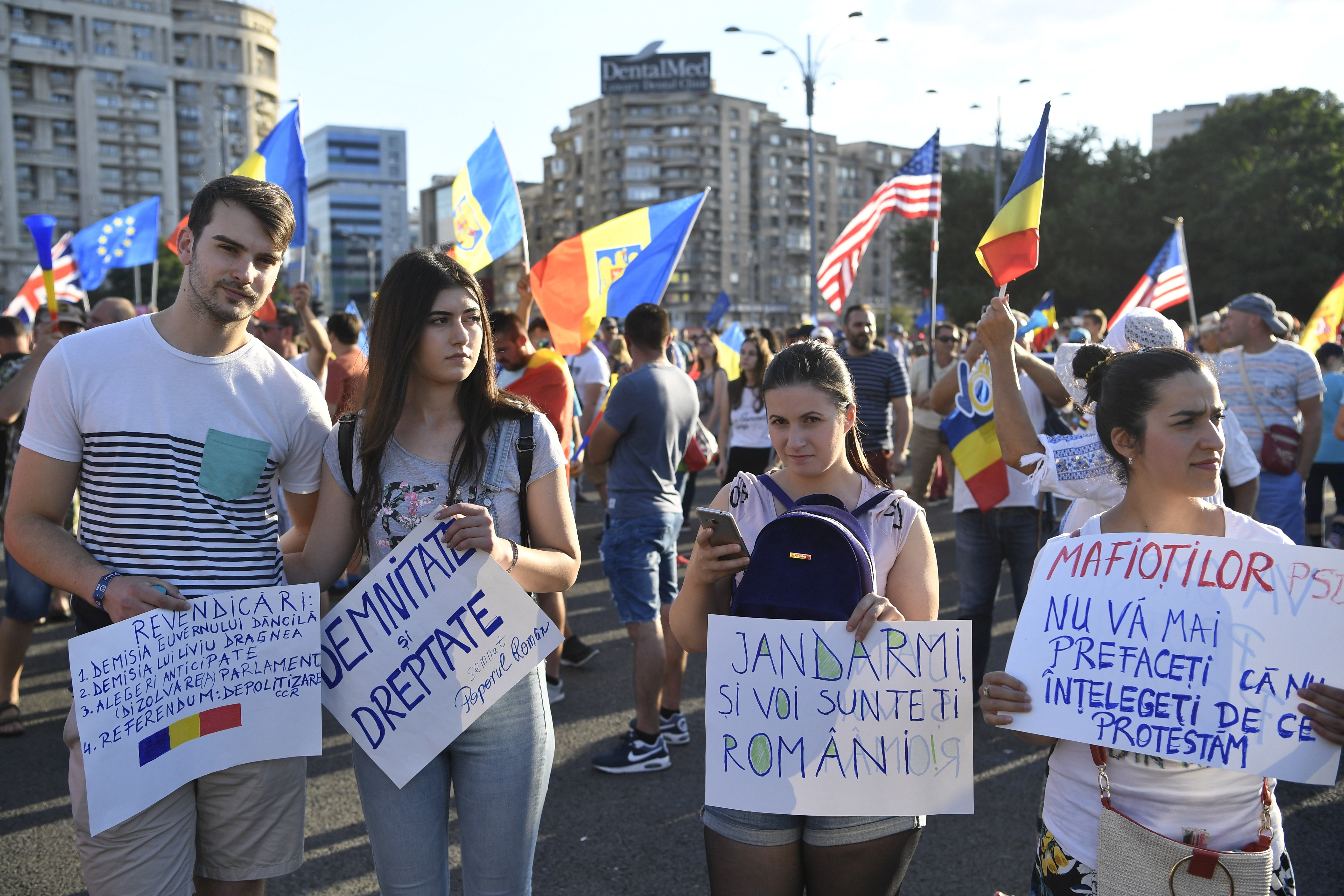 Protest Piata Victoriei sambata