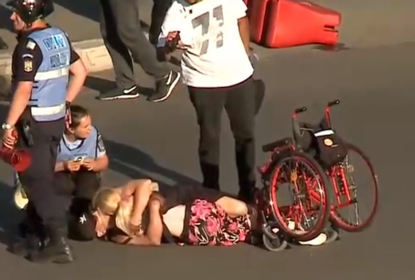 Povestea unei imagini tulburătoare din Piața Victoriei: ”Mi-a dat jet direct în față”