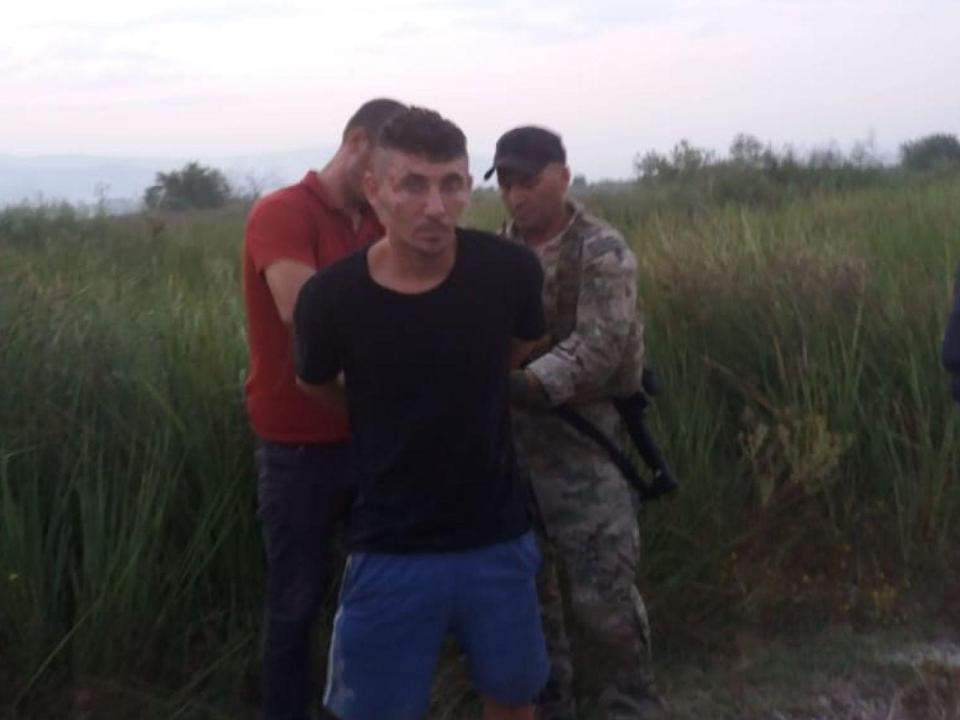 Un bărbat și-a ucis 8 rude cu mitraliera. Ce l-a enervat