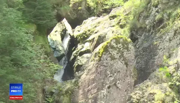 Valea Iadului, zona destinată pasionaților de trasee turistice și peisaje montane