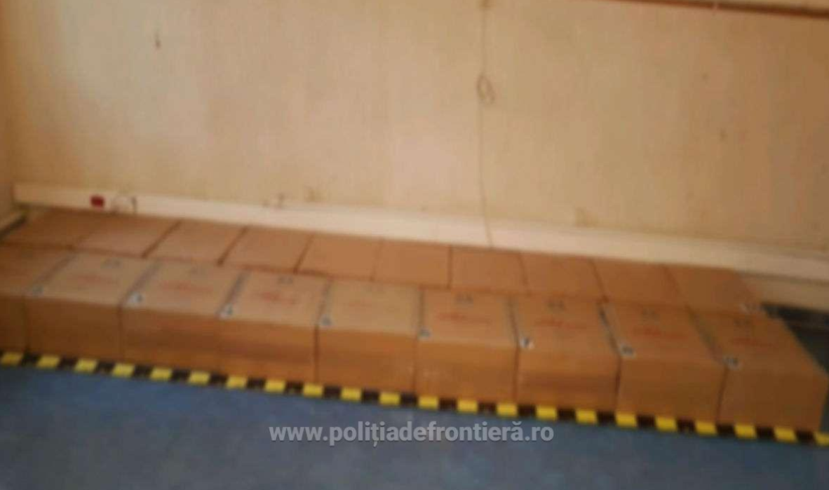 Tigări în valoare de 150.000 de lei, depistate de polițiștii de frontieră