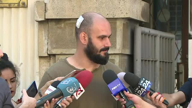 protestatar lovit in zona capului