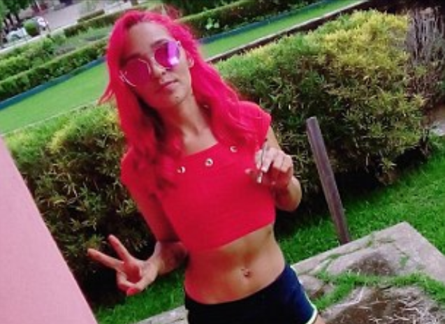 Tânără împușcată în fața casei, chiar când își sărbătorea ziua de naștere