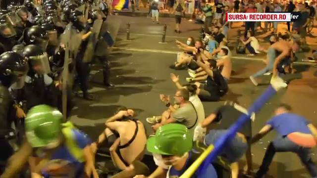 Inițiativă: Jandarmii să fie identificaţi în baza unui număr clar afişat pe uniformă