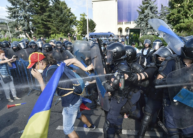 Plângerile penale împotriva Jandarmeriei continuă să curgă la Parchetul Militar. Numărul acestora